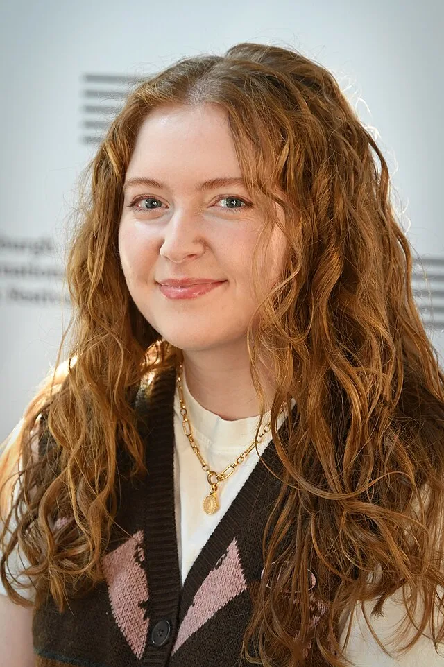 Foto do autor Alice Oseman