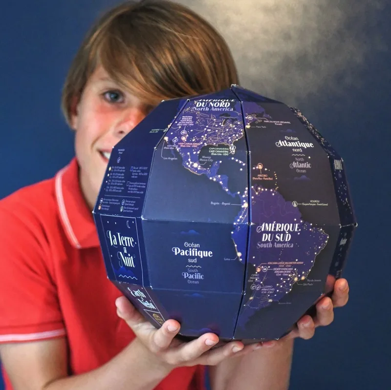 Imagem do produto  Poppik Globo 3D A Terra à Noite