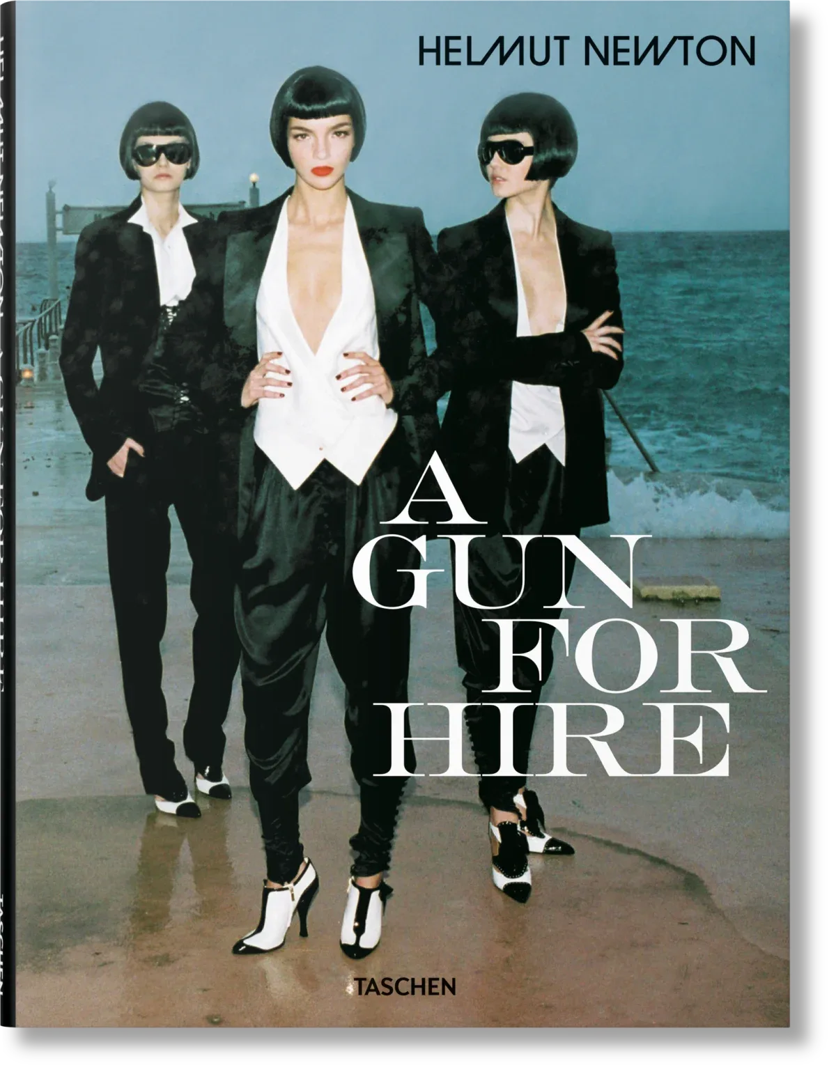 Imagem do produto  Helmut Newton. A Gun for Hire (ENG, FR, GER)